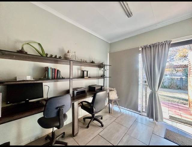3 BEDROOM HOUSE FOR SALE IN VANDERBIJLPARK CE 5